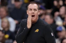 Ning遭遇十持续失利，塞尔维亚队教练压力巨大！的简单介绍-爱游戏官网