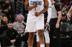 哈登重返赛场，出色发挥首场状态出色，C9观众沸腾！的简单介绍-爱游戏娱乐